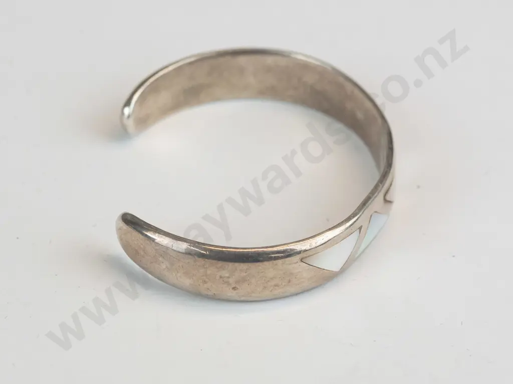 silver/mother of pearl cuff bangle stamped 925 Image 1++