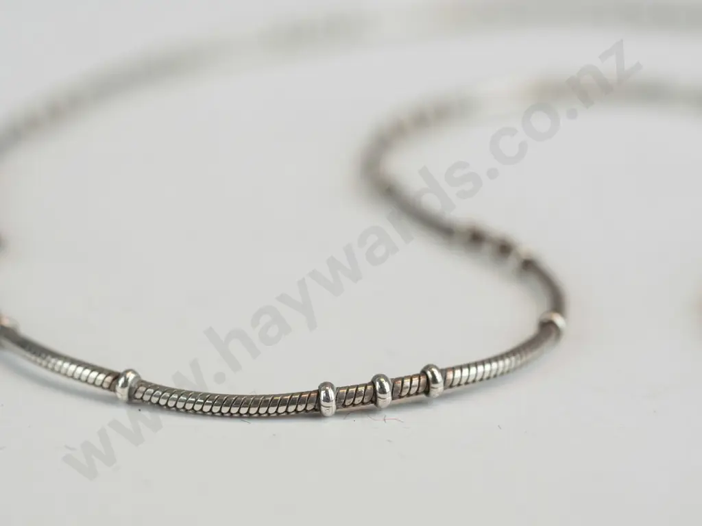 silver necklace stamped 925 Italy Image 1++