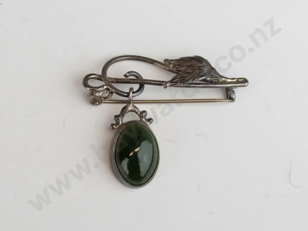 greenstone brooch Image 1++