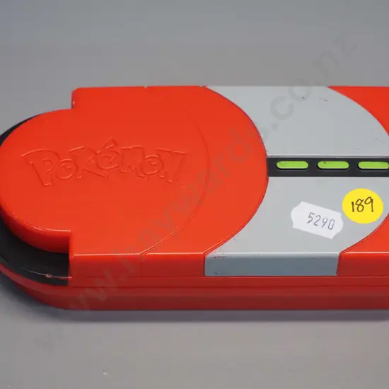 hand held folding Pokemon game - made by Jakks Pacific. Powers up, game not tested otherwise.