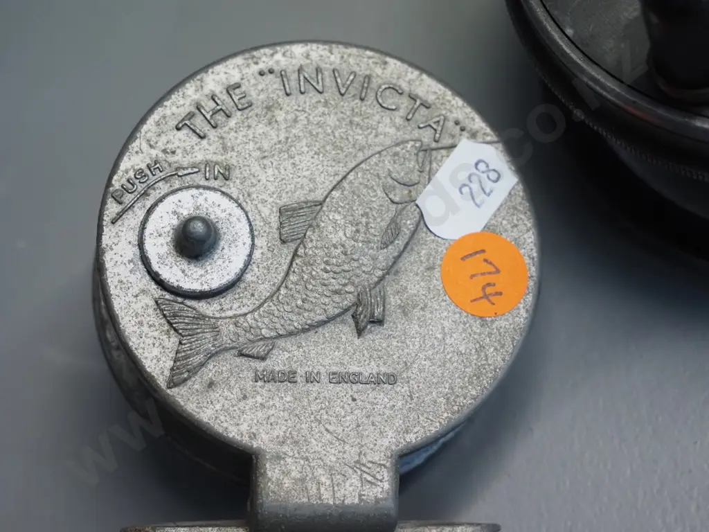 2 vintage English metal spinning reels - metal "The Invicta" and Alex Martin Scotland 4" (made by Walter Dingley Image 1++