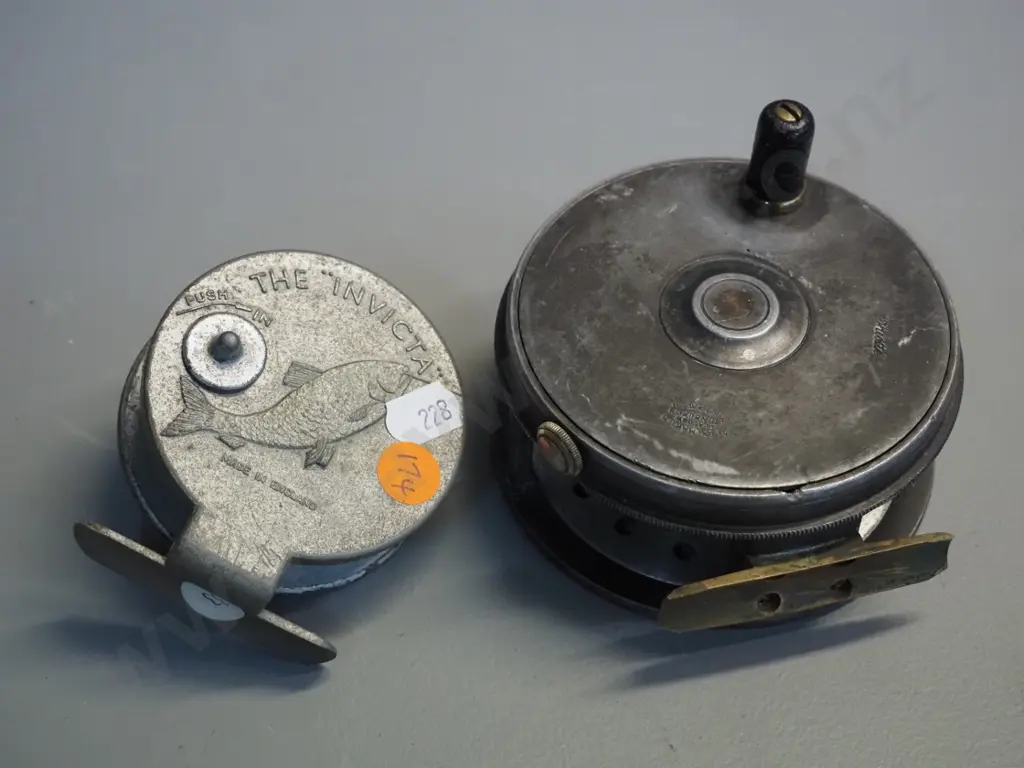2 vintage English metal spinning reels - metal "The Invicta" and Alex Martin Scotland 4" (made by Walter Dingley Image 1++