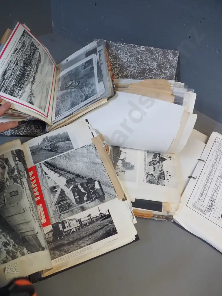 large collection of railway ephemera - scrapbooks, diagrams, engineering drawings, etc - NZR and others Image 1++