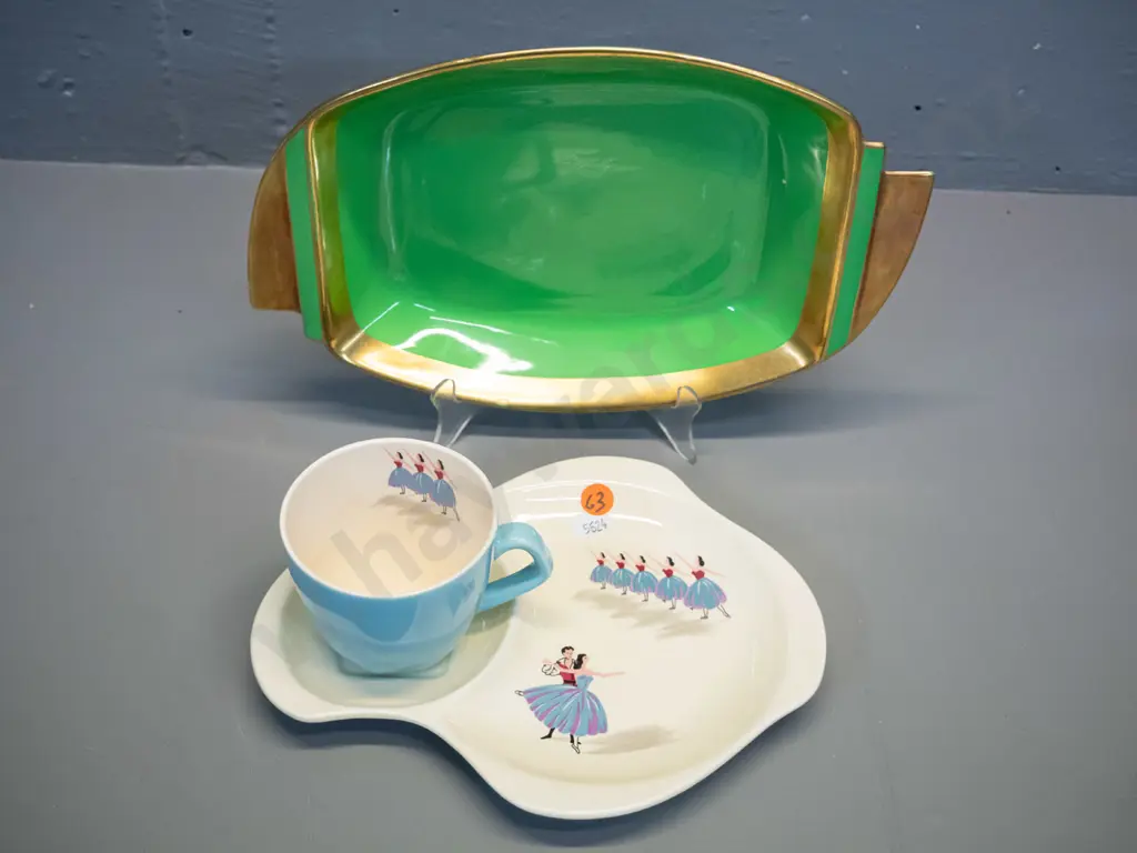 Beswick ballet pattern tennis set and a deco green & gold Carlton serving dish L-270 W-175 Image 1++