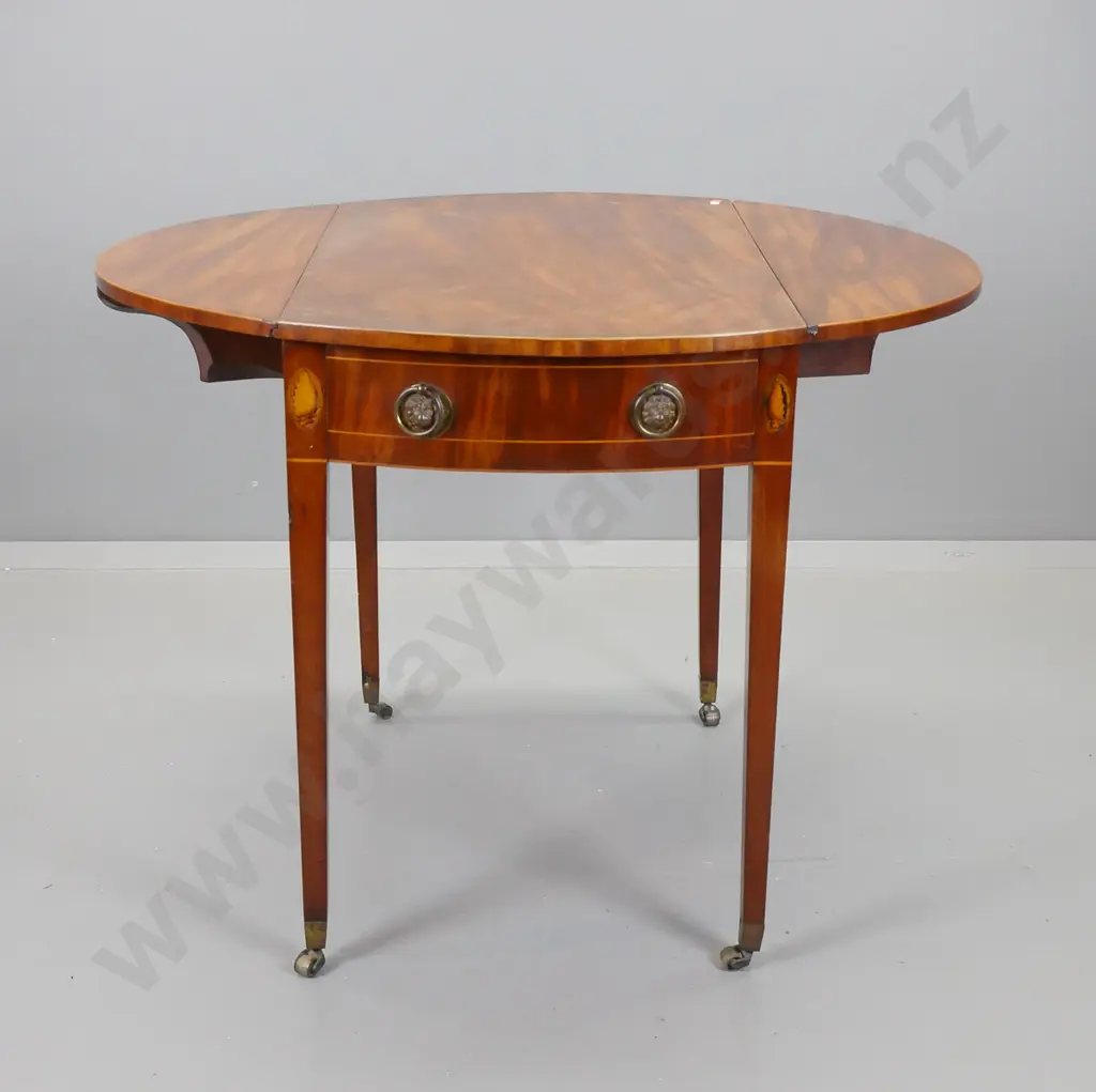mahogany drop-side Pembroke table, having drawer at one end and dummy drawer at other, Image 1++