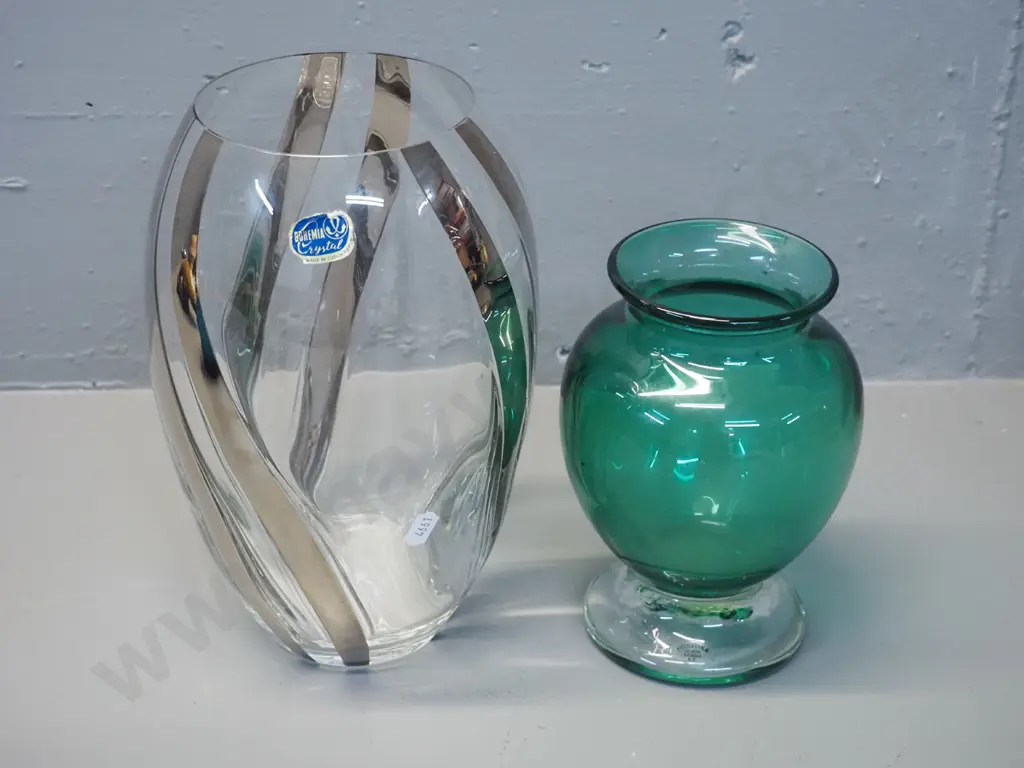 clear-based green Hokitika Glass Studios art glass vase & a Bohemian crystal vase with silver overlay H255 - some Image 1++