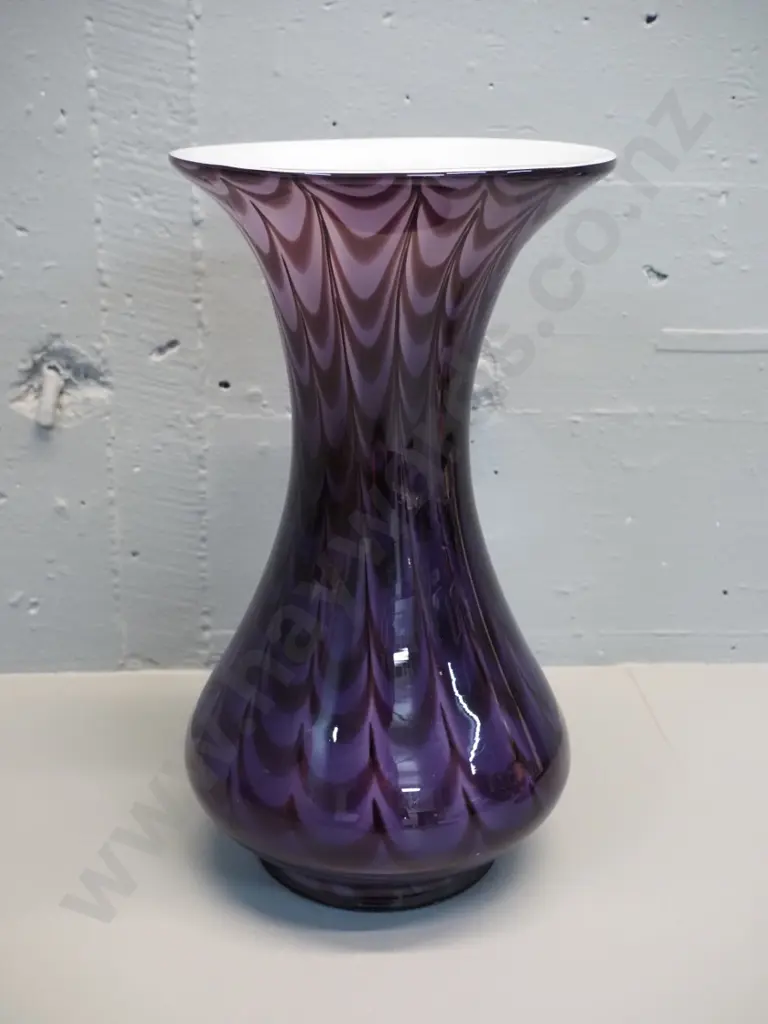 large art glass flared rim vase - white lined purple dragged pattern H-335 Image 1++