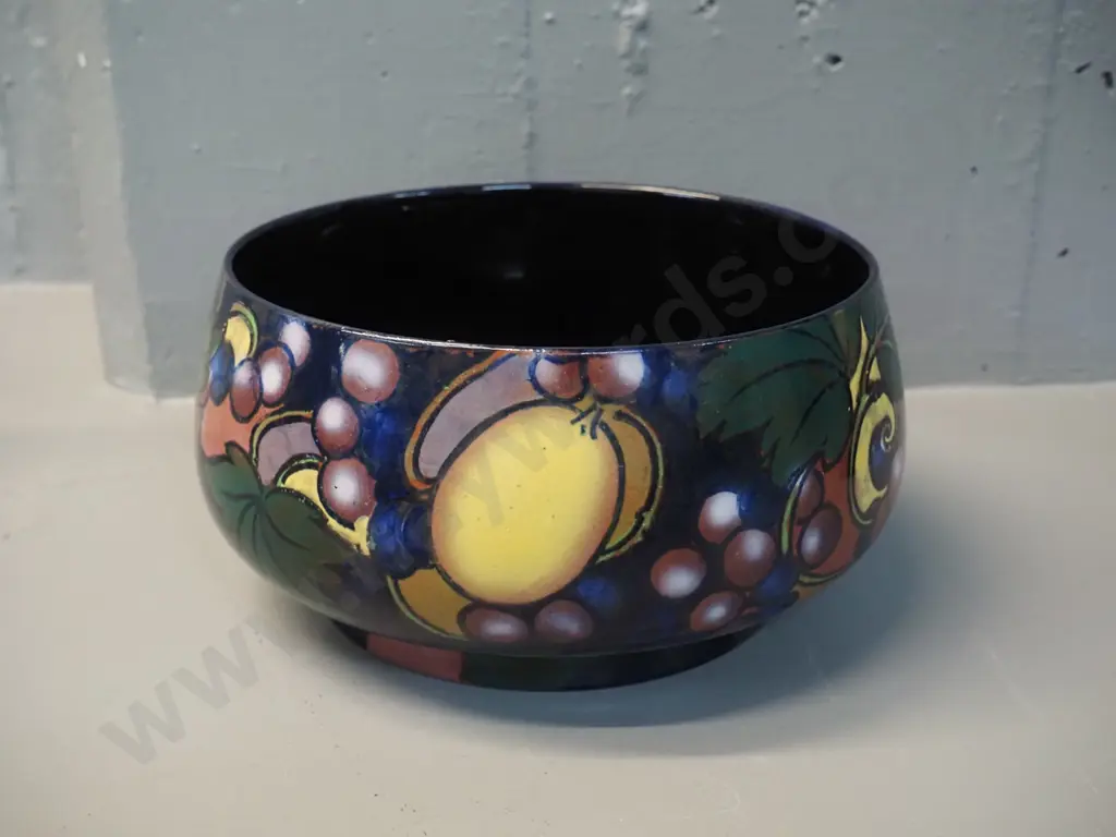 Royal Stanley Jacobean ware hand painted fruits pattern fruit bowl H-105 D-200 Image 1++