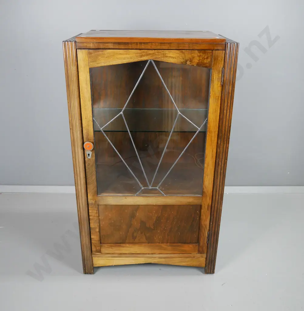 deco beech display cabinet with leadlight door, glazed sides, interior cupboard, 1 glass shelf H-1130 W-665 D-375 Image 1++