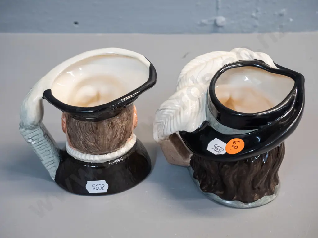 2 character jugs - D'artagnan H-100 W-110 and Henry VIII Image 1++