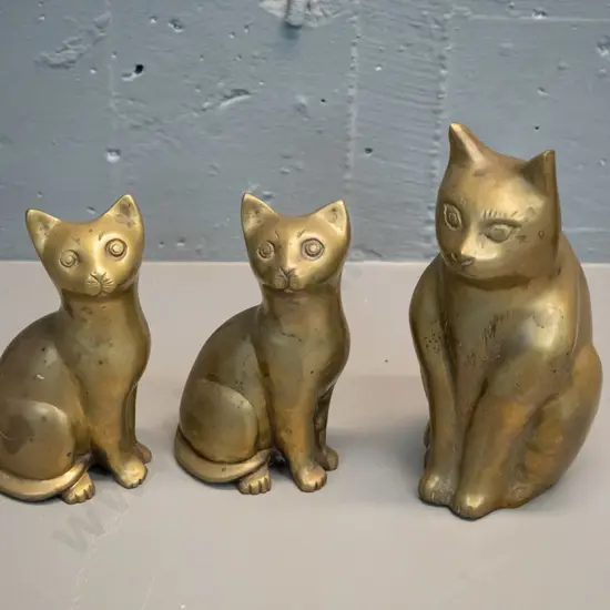 set of 3 brass cats - larger one is H-200