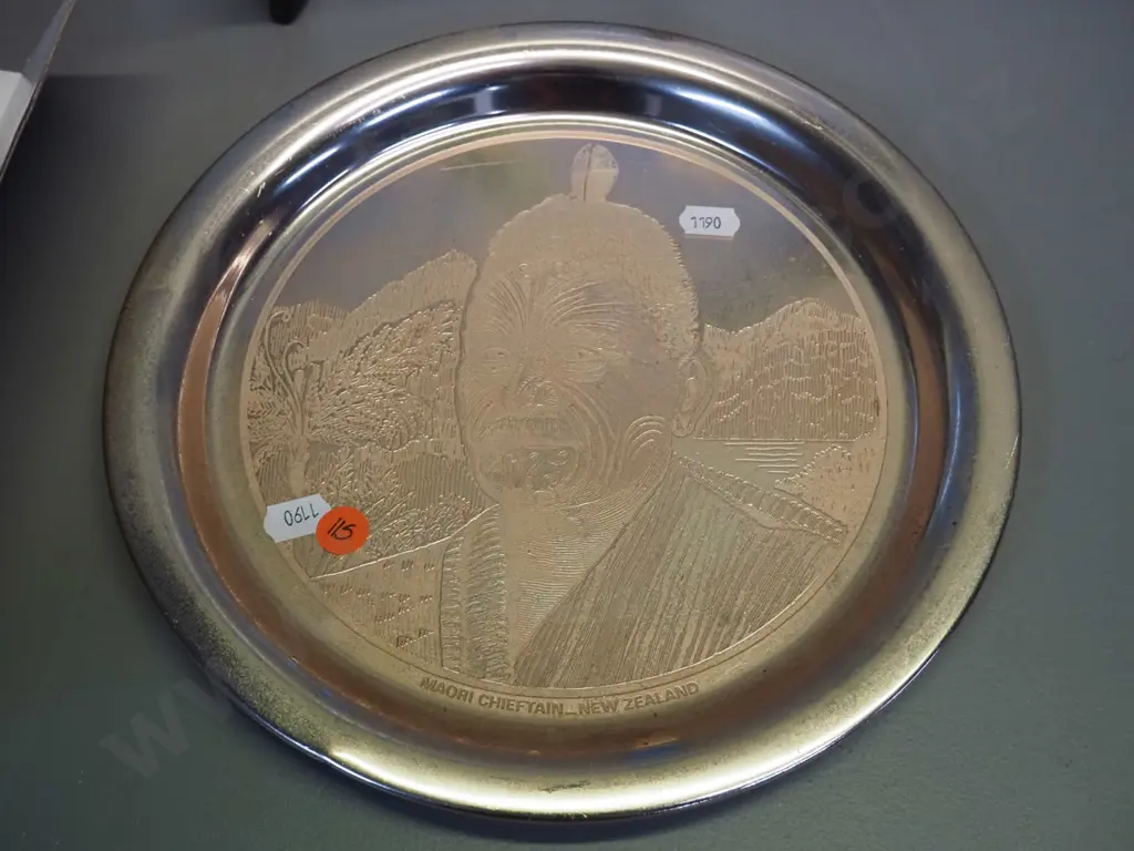 New Zealand souvenir ware - 2 trays and a Maori doll in original packaging. Scratches and wear to trays, larger is D390 Image 1++