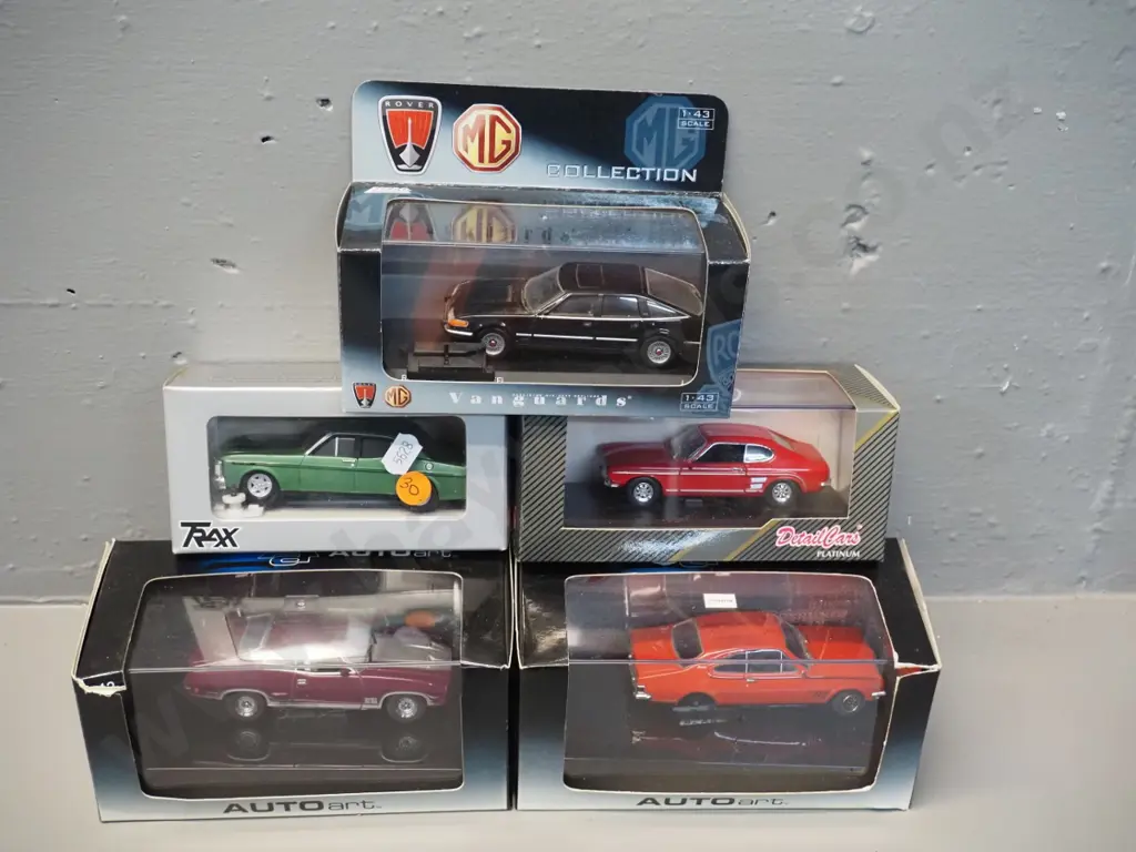 5 die-cast model vehicles in original boxes - 1960s cars - Auto Art, Trax, Detail Cars etc. Image 1++