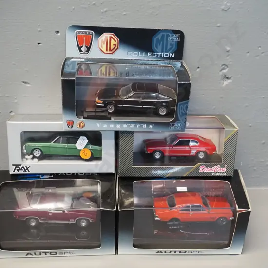 5 die-cast model vehicles in original boxes - 1960s cars - Auto Art, Trax, Detail Cars etc.