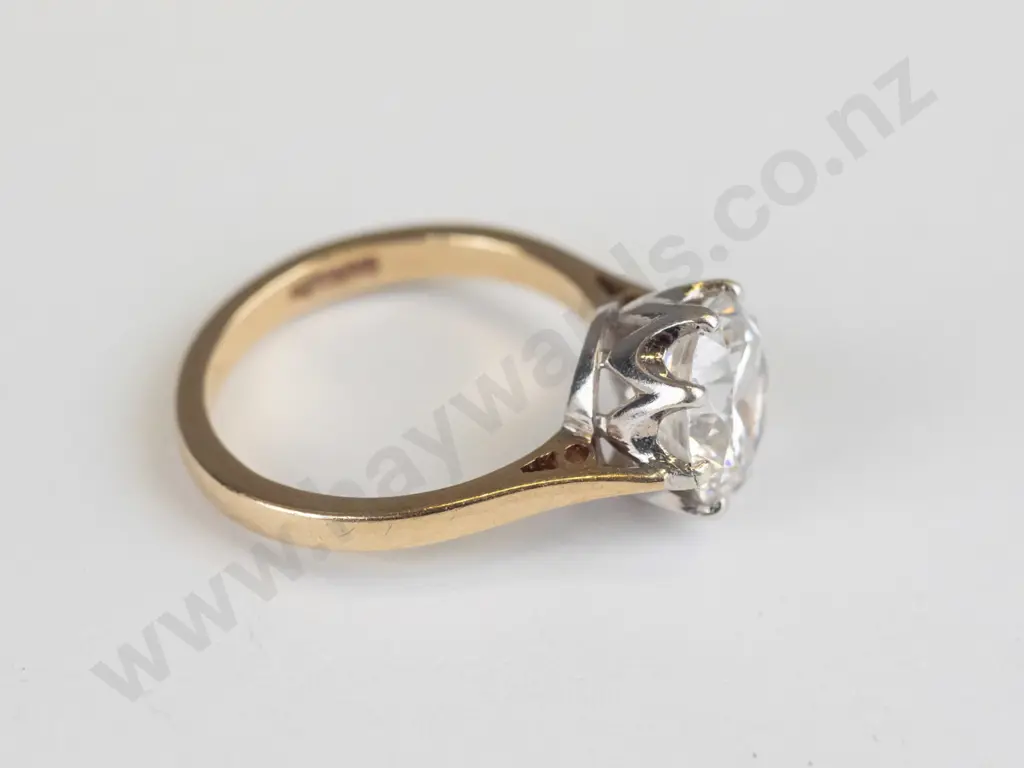 9ct dress ring stamped 375 Image 1++