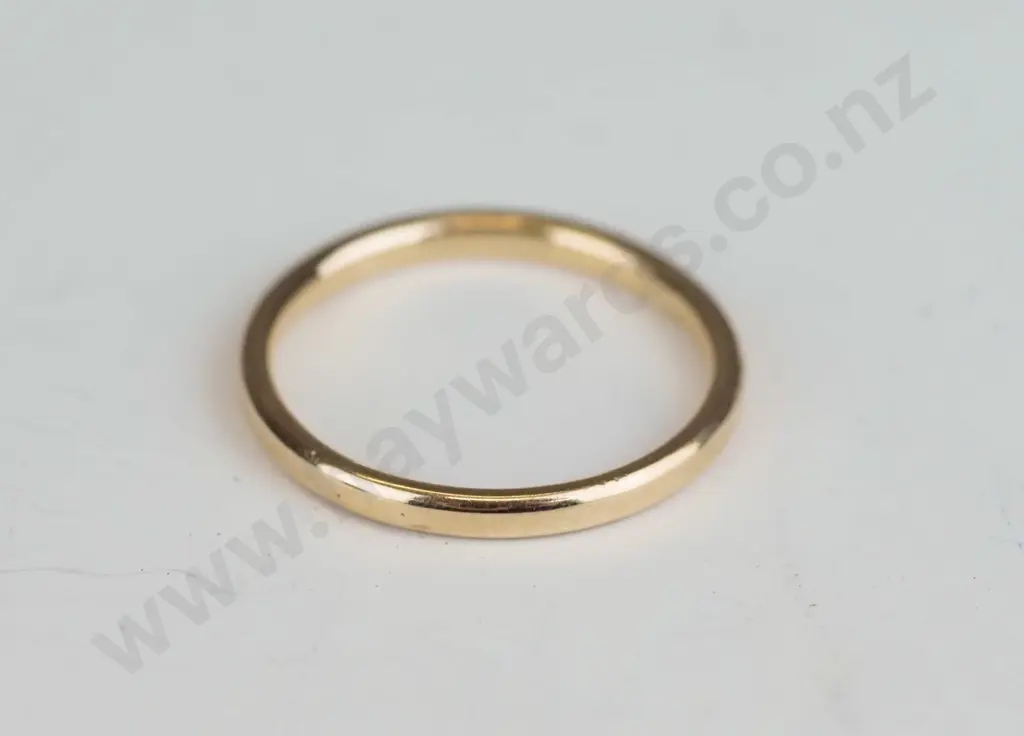 plain gold ring stamped 375 Image 1++