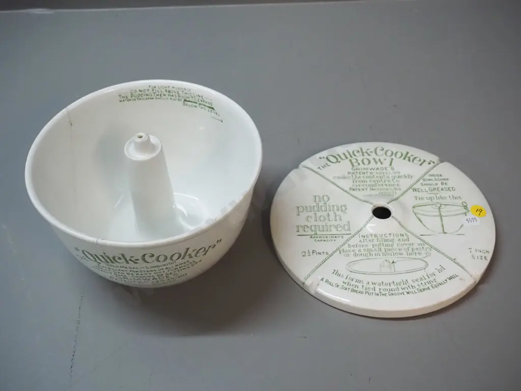 vintage Grimwades Quick Cooker bowl with lid - crack to bowl H-110 D-200 Image 1++