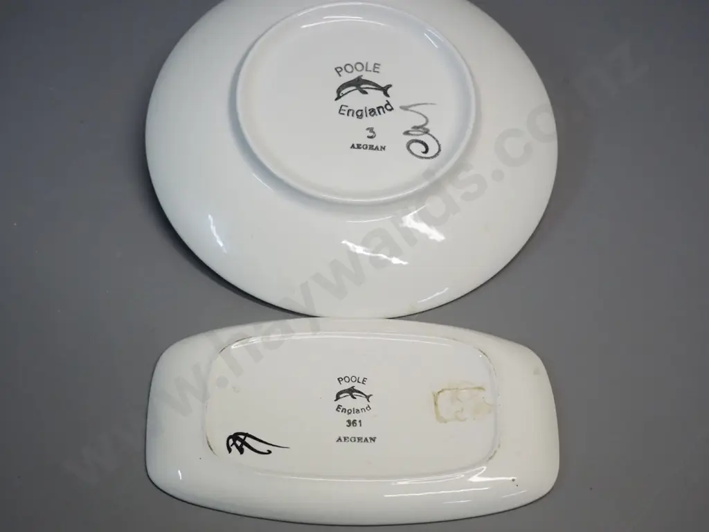 2 pieces of signed retro Poole "Aegean" pattern pottery - larger plate is D-200 Image 1++
