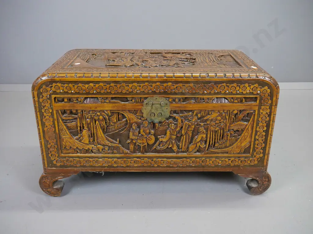 vintage Chinese carved camphorwood trunk on scroll feet with brass split key lock H-450 W-760 D-390 Image 1++