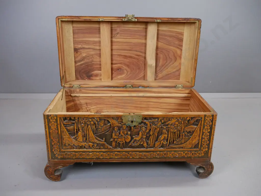 vintage Chinese carved camphorwood trunk on scroll feet with brass split key lock H-450 W-760 D-390 Image 1++