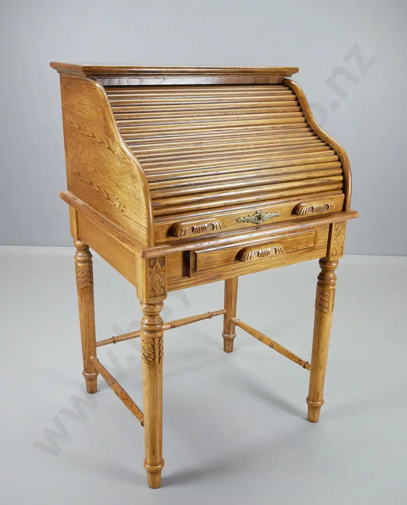 reproduction oak small roll-top desk with lower divided drawer, interior pigeonholes and drawers w/ brass hardware, Image 1++