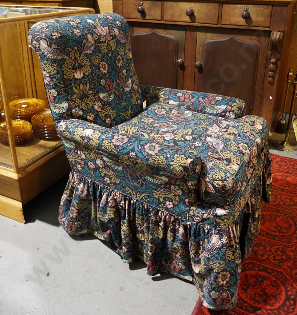 William Morris  fabric upholstered fireside chair Image 1++