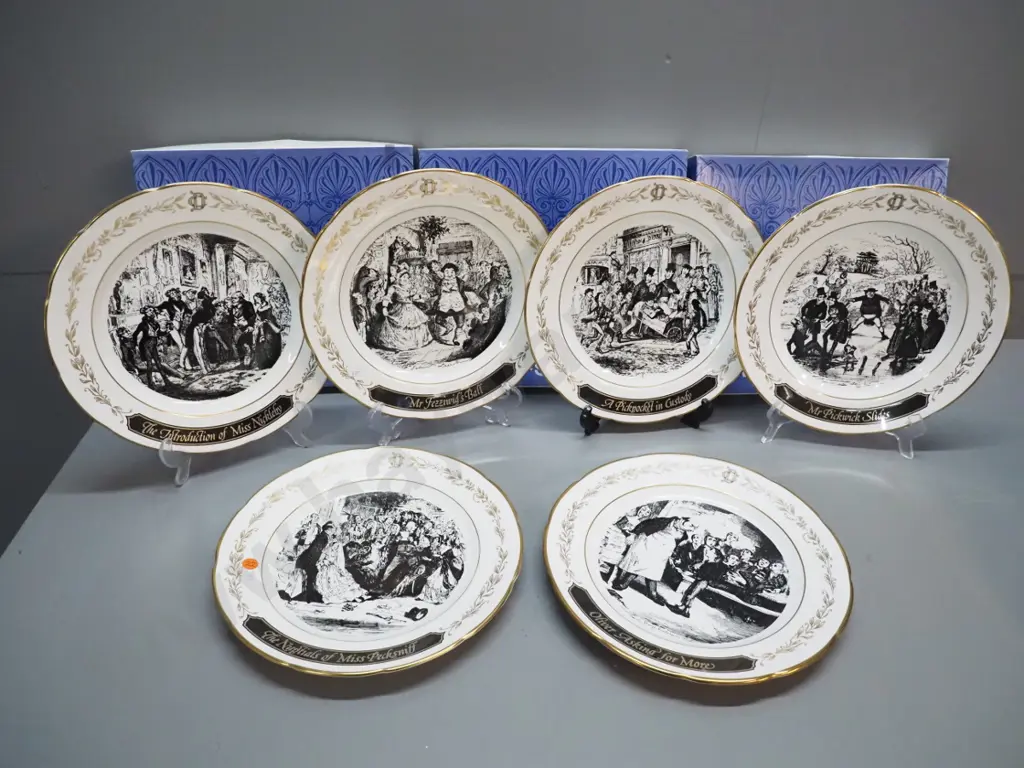 6 Wedgwood Dickens character plates in original boxes D-280 Image 1++