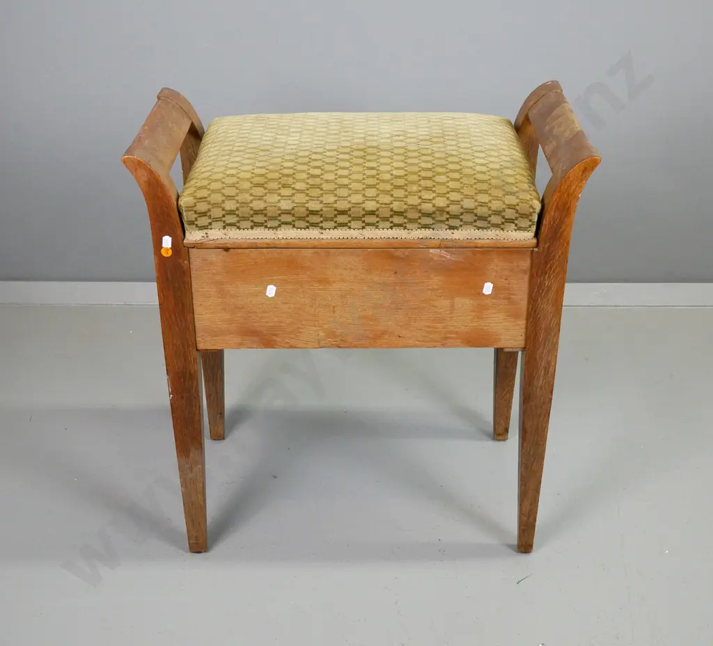 oak piano stool with lift-up upholstered seat, tapered square legs, finish needs attention H-650 W-620 D-340 Image 1++