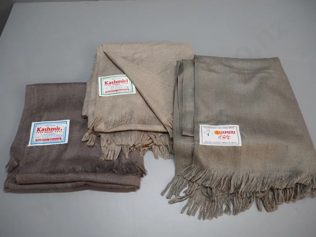 3 as-new Kashmiri pure wool Indian shawls - each approx 1800 x 2100 Image 1++