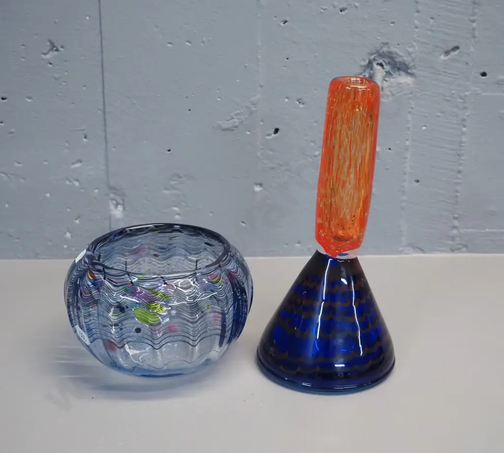 2 pieces art glass - blue & orange heavy vase or candlestick with triangular base H-230 and a bowl D-140 Image 1++