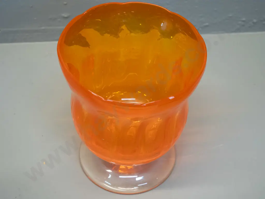 art glass footed orange vase with clear base H-160 D-130 Image 1++