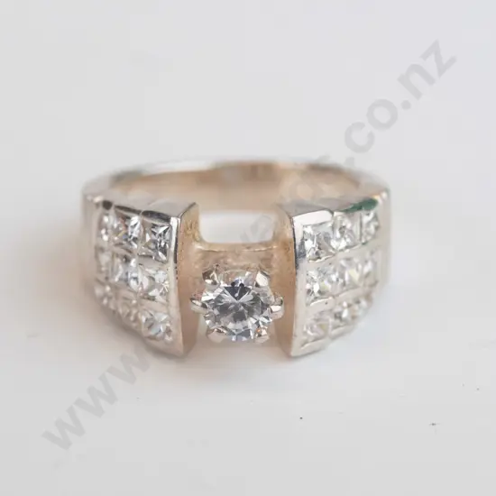 silver cz ring stamped 925