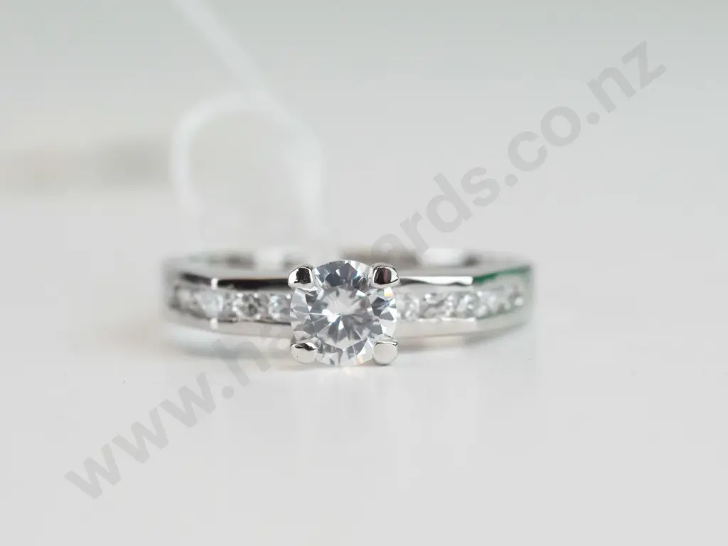 silver dress ring stamped 925 Image 1++
