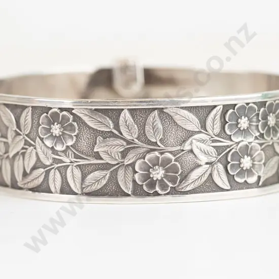 silver engraved bangle stamped solid silver