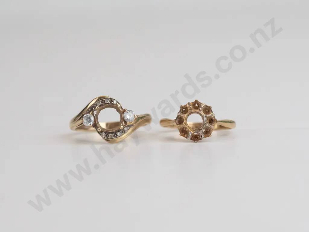 18ct gold ring mount [no stone] & gold plated white stone ring [centre stone missing] Image 1++