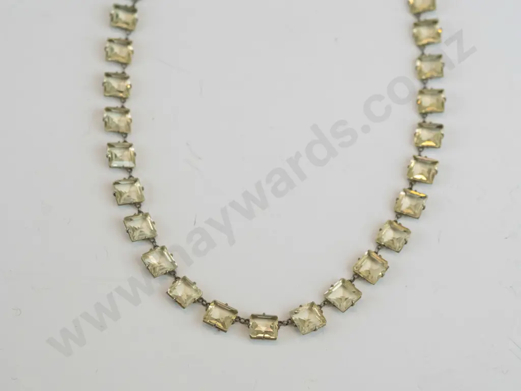 costume necklace Image 1++