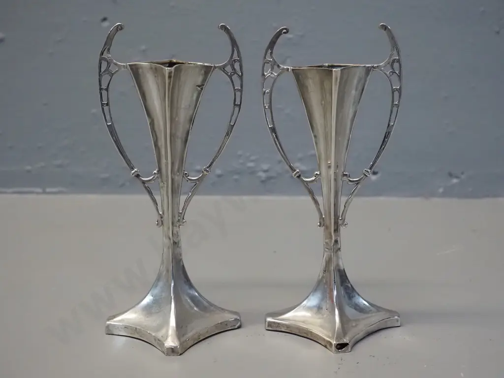 pair of sterling silver nouveau-style small vases H-150 Image 1++