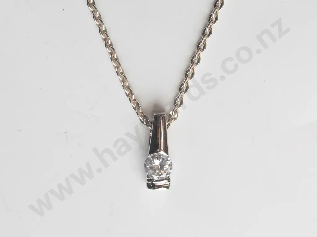 silver necklace stamped 925 Image 1++
