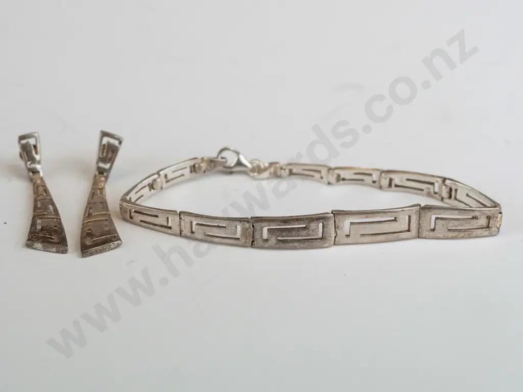 silver bracelet & matching earrings stamped 925 Image 1++