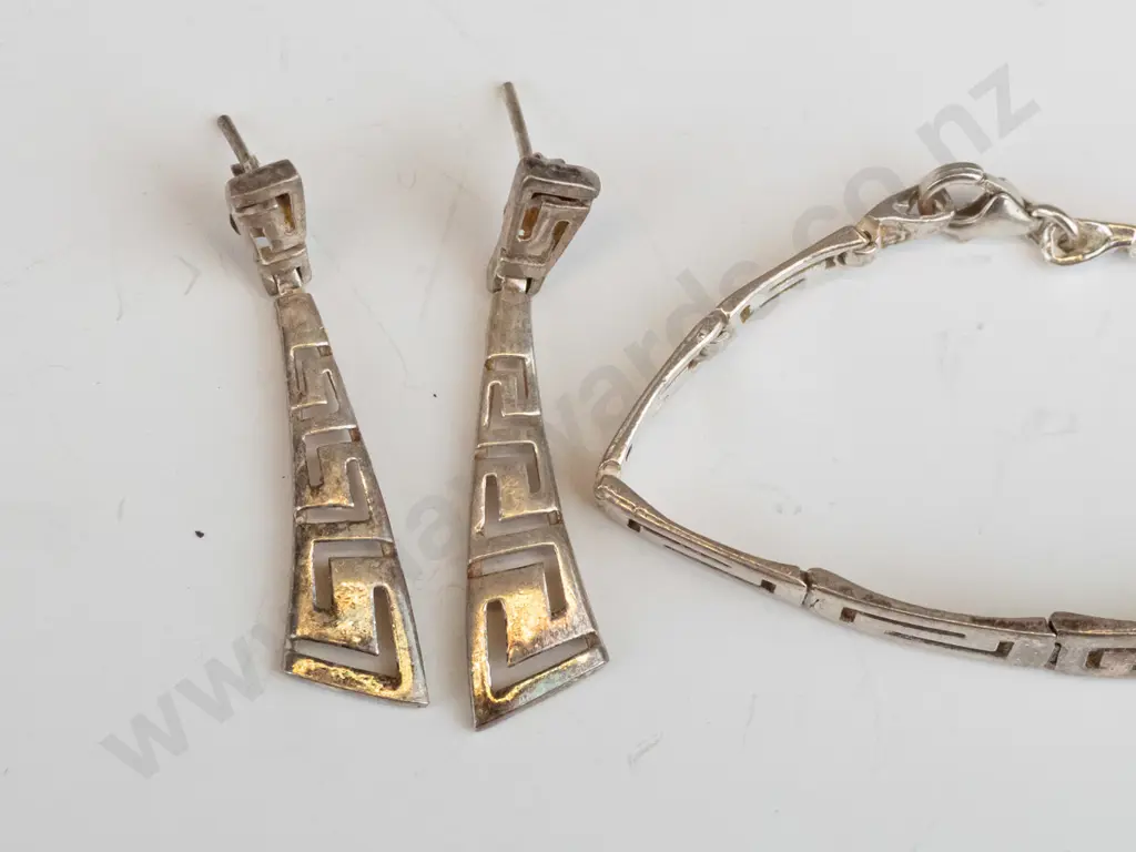 silver bracelet & matching earrings stamped 925 Image 1++