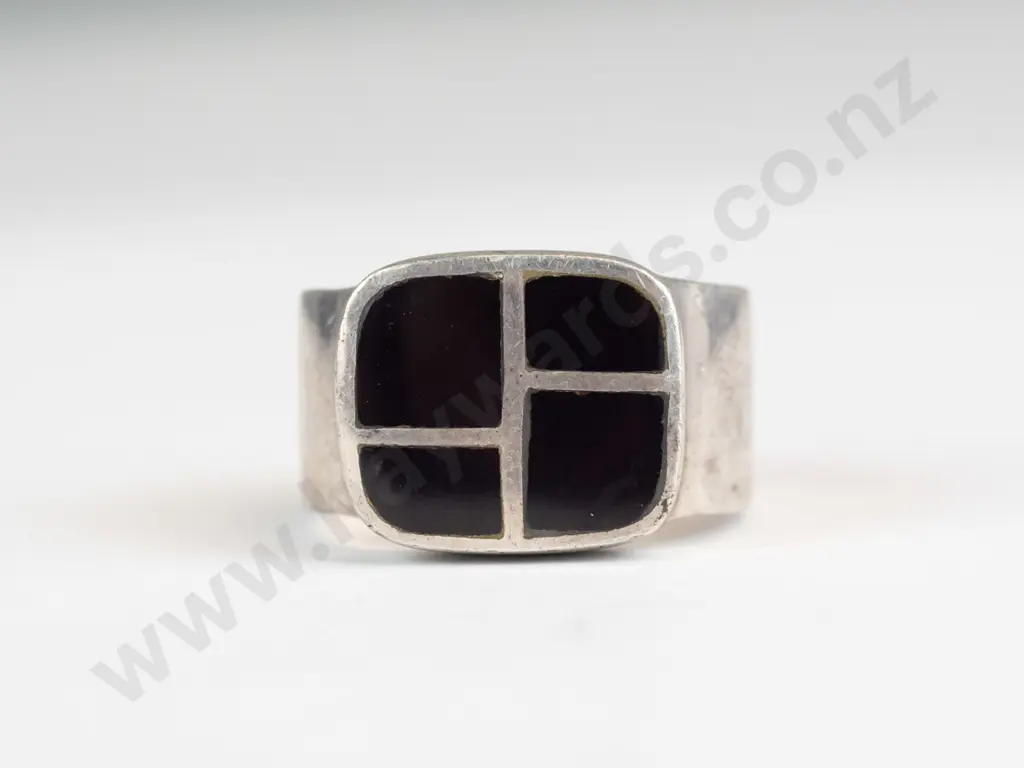 silver mans ring stamped 925 Image 1++