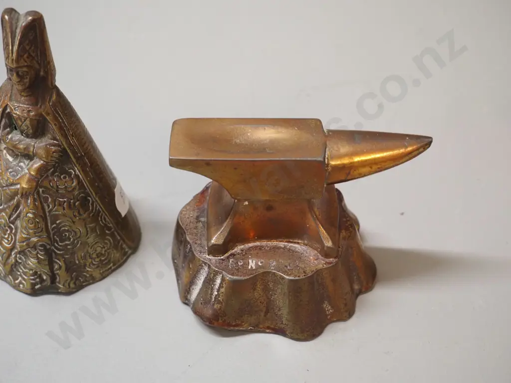 brass bell in shape of a woman H110, pierced brass hinged-lid trinket, and small anvil marked No 532 England Image 1++