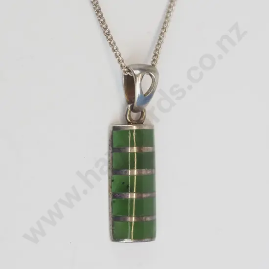 silver pendant stamped 925