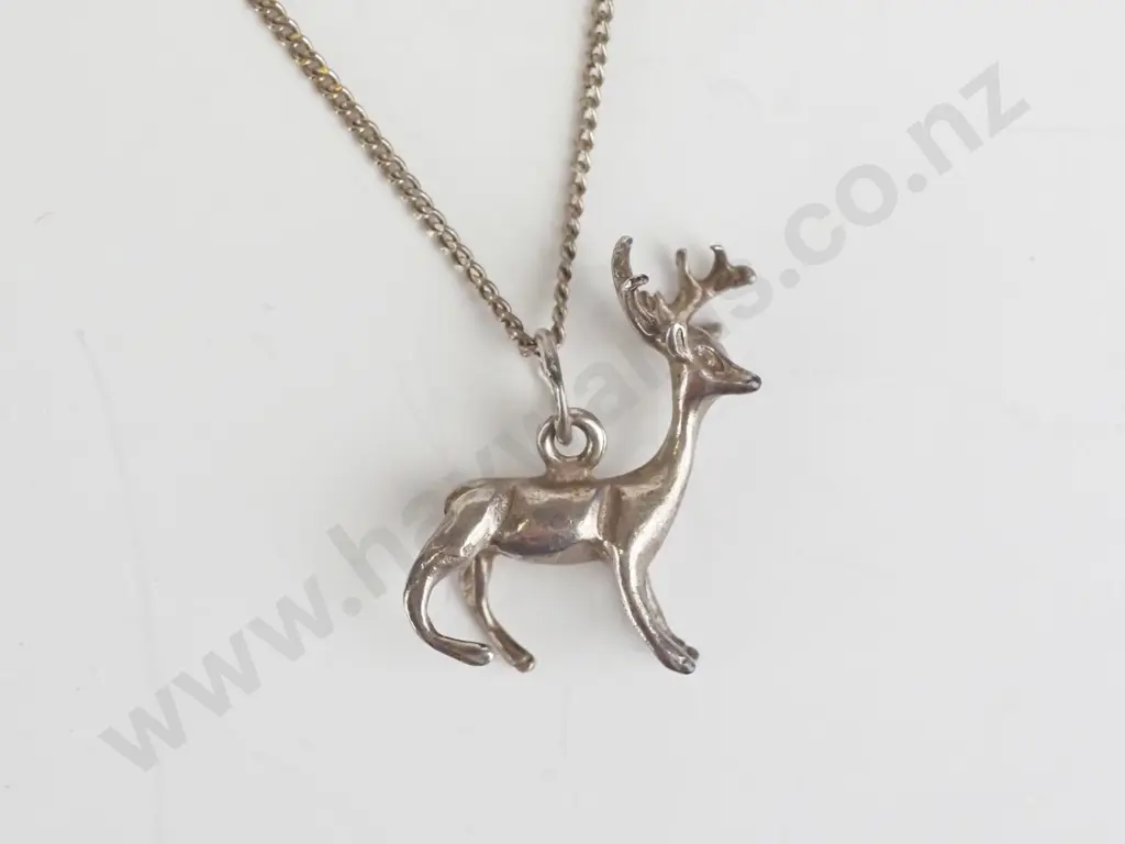 silver deer necklace stamped 925 Image 1++
