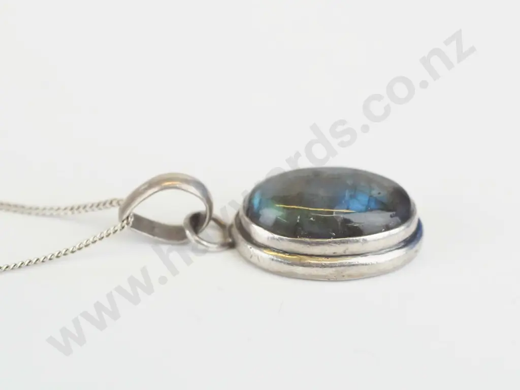 silver labradorite necklace stamped 925 Image 1++
