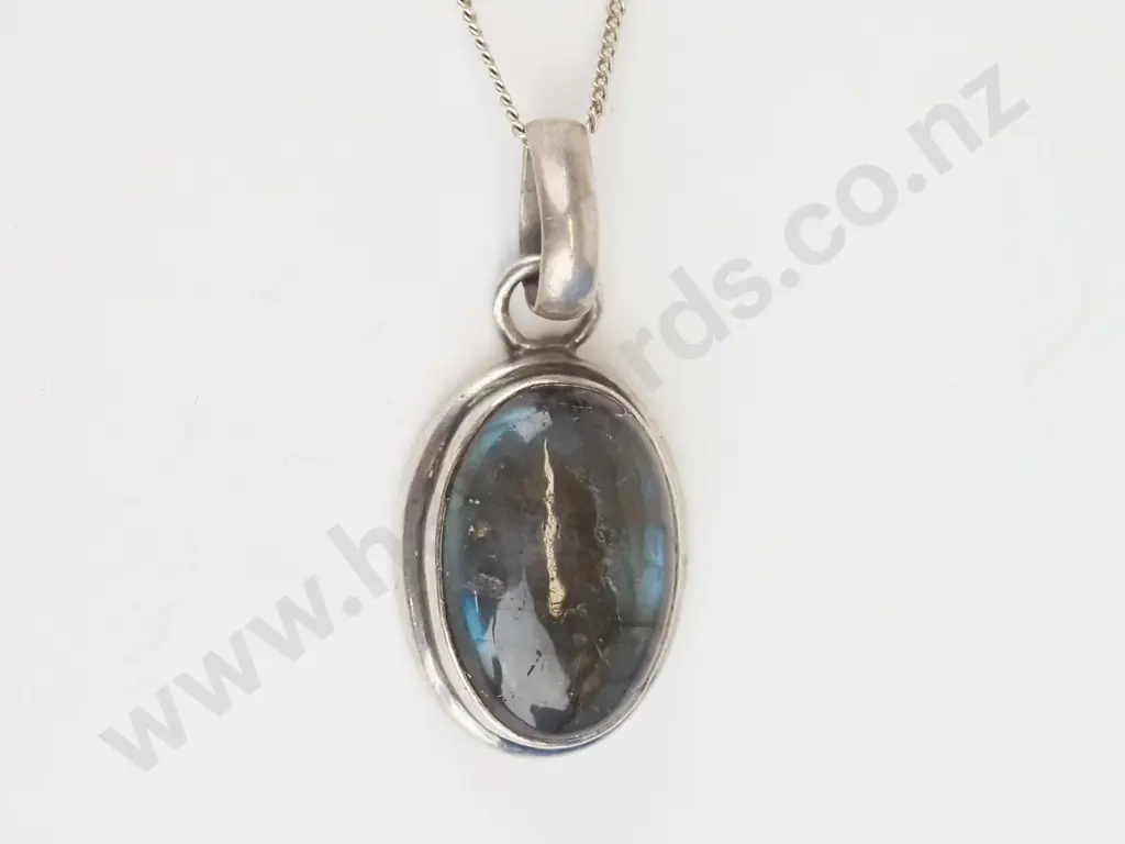 silver labradorite necklace stamped 925 Image 1++
