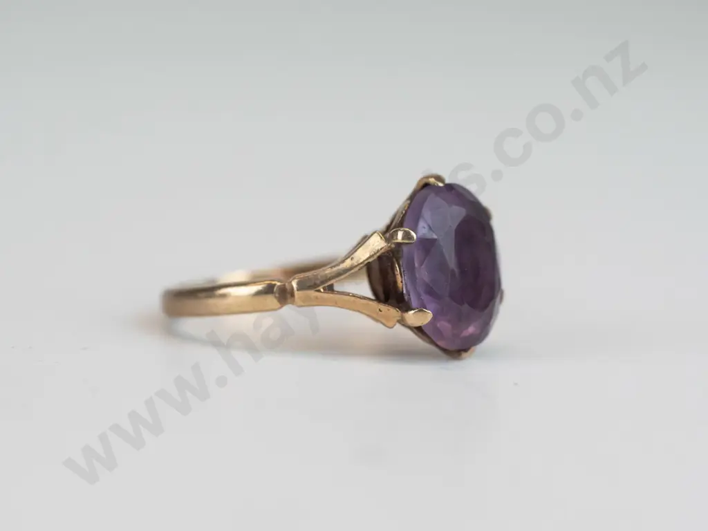 9ct amethyst ring - 2.6gms Image 1++