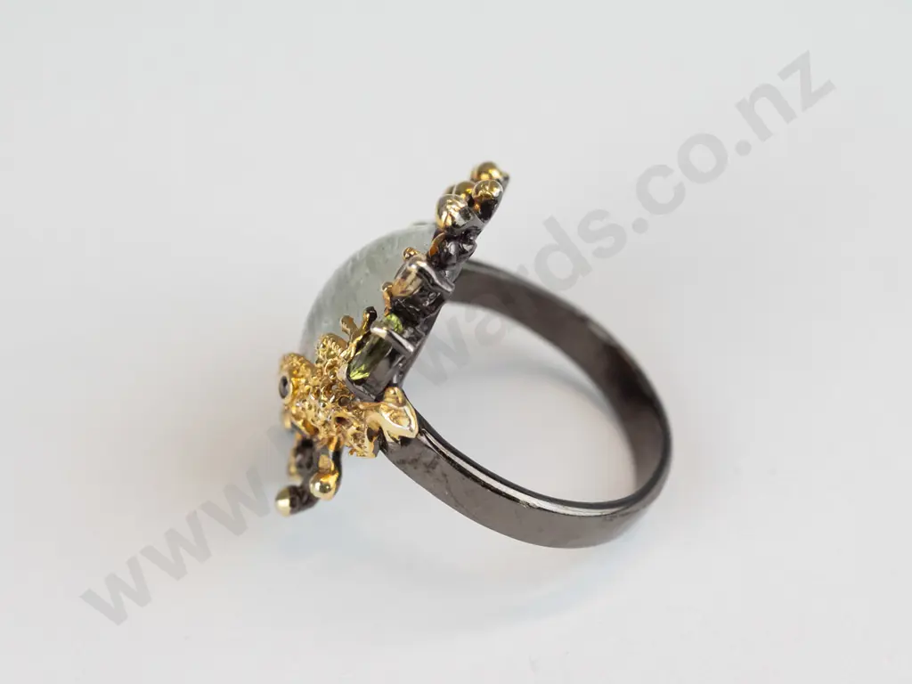 silver ring with clear stone stamped 925 Image 1++