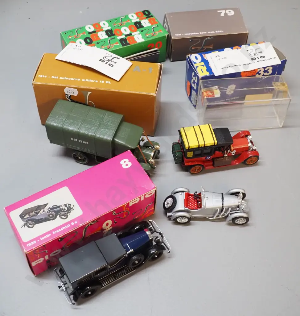4 Rio Italian die-cast model vehicles and some mismatched boxes - Mercedes roadster & omnibus, Fiat military truck, etc Image 1++