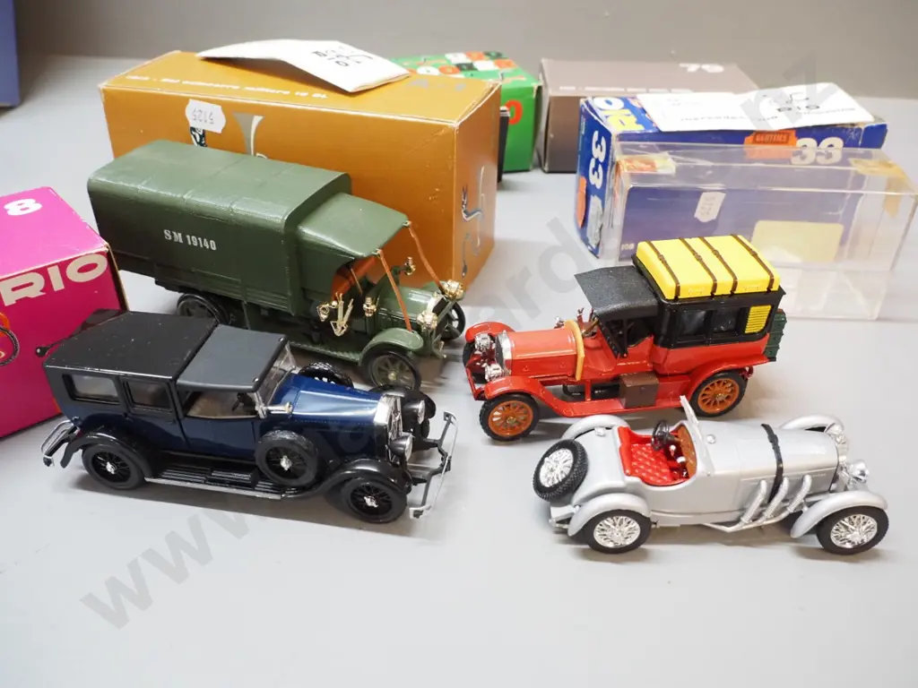 4 Rio Italian die-cast model vehicles and some mismatched boxes - Mercedes roadster & omnibus, Fiat military truck, etc Image 1++
